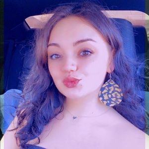 Meet your Posher, Chelsey